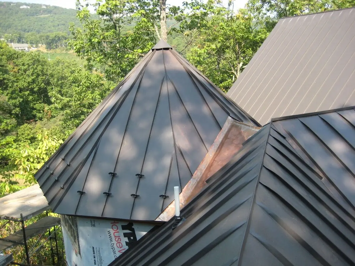 Professional Shingle Replacement & Repair by Craftsman Roofing in Morgantown